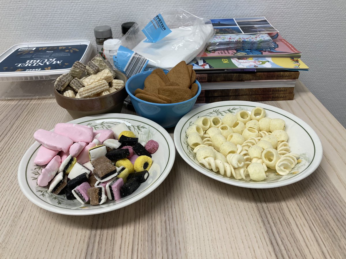 mellowpepp's tweet photo. Jag visste inte att bossen hatade oss anställda SÅ mycket https://t.co/Bmd6OUC1Jv