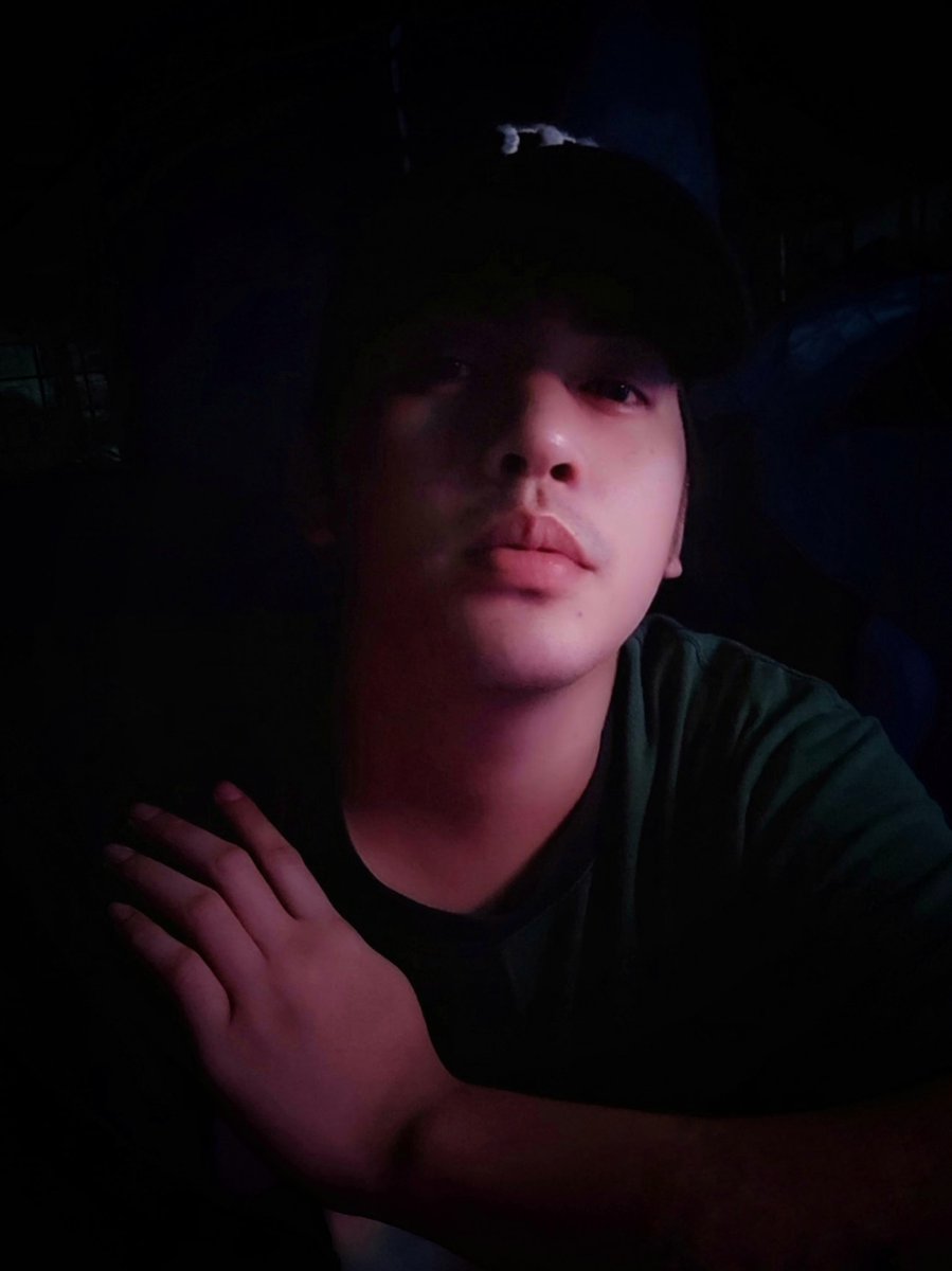 Jayson_Gonz's tweet photo. 😉😉😉 https://t.co/dOlh7H7xrG