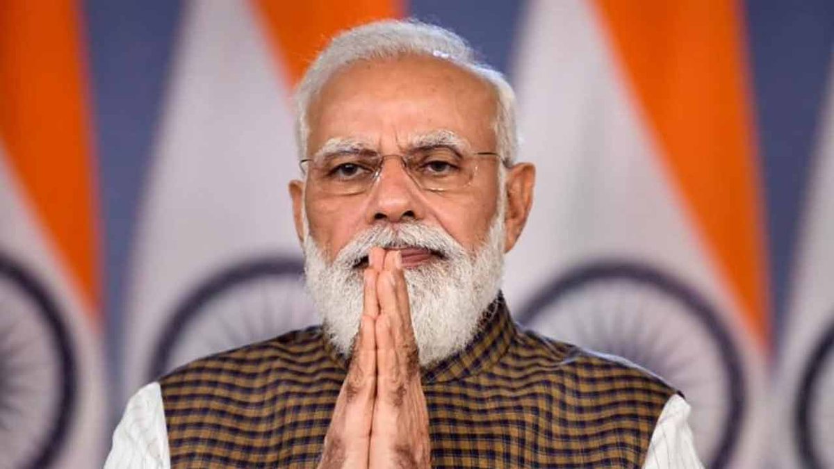 ZeeTeluguLive's tweet image. HYD: రేపు ప్రధాని నరేంద్ర మోడీని హైదరాబాద్ బేగంపేట ఎయిర్ పోర్టులో తెలంగాణ ప్రభుత్వం తరపున రిసీవ్ చేసుకోనున్న మంత్రి తలసాని శ్రీనివాస్ యాదవ్
#Telangana #ModiTour #Cmkcr #TRS #BJP