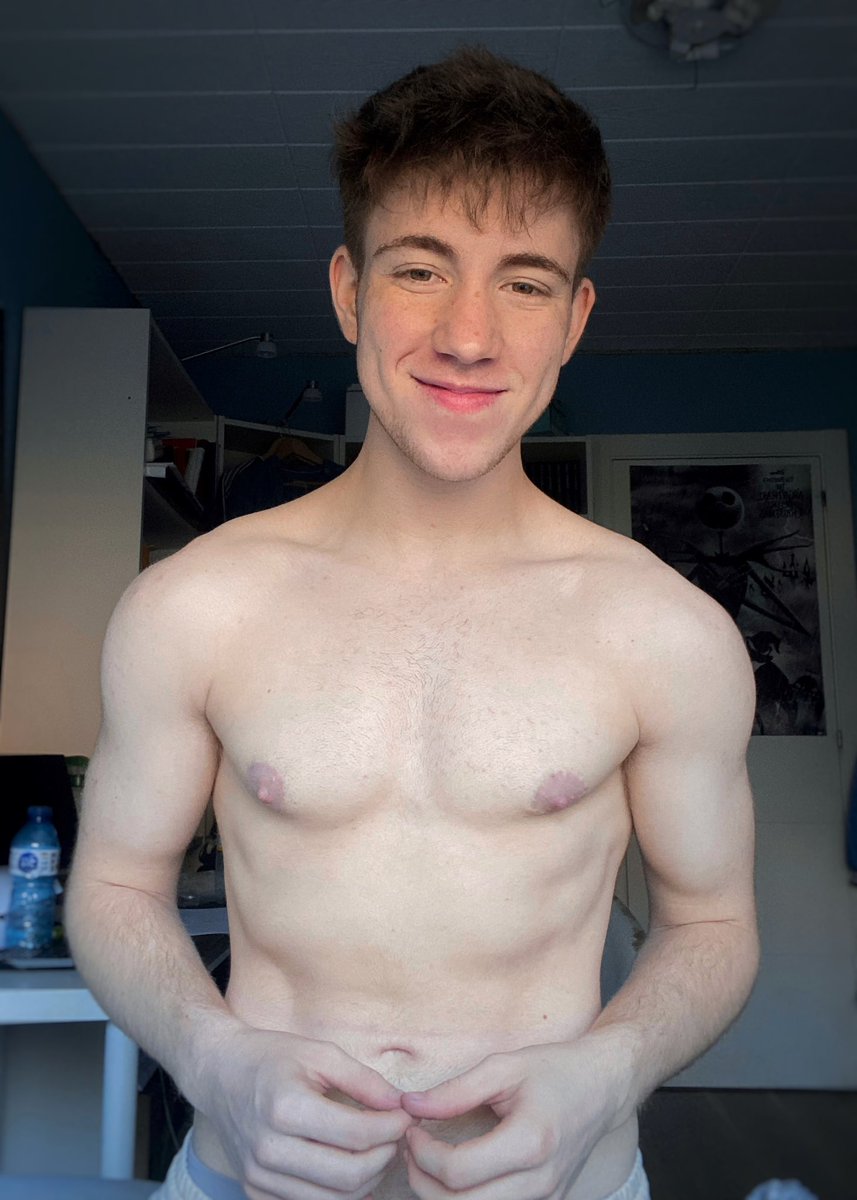 lukebvr's tweet photo. hace 1 año que me operé de mastectomía🥺 https://t.co/dkgzZ5VsPj
