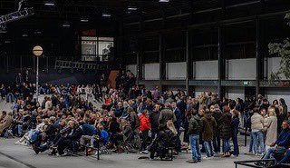 HGvdBerg's tweet photo. Ik heb een documentaire film gemaakt over mijn zoon Dim, die op 19-4-20 op 20-jarige leeftijd plotseling overleed.
Op de 23e verjaardag van Dim, ging Dim-Lifestory in première in Pier15
Het was een onvergetelijk avond!
De film is nu te zien op YouTube https://t.co/gZKPISTlap https://t.co/dB0MaJ0zgI