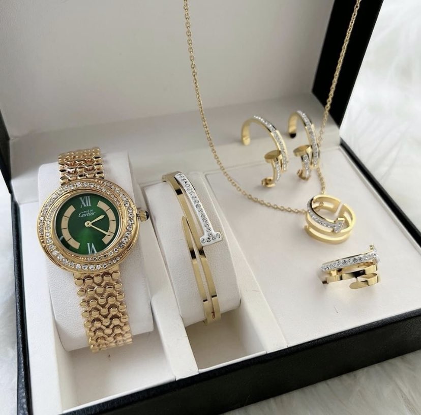 LicksonLima's tweet image. Complete set available now messages me for your order now . 🚚💯