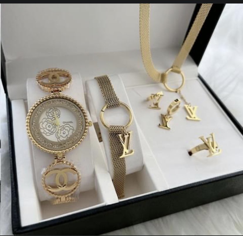 LicksonLima's tweet image. Complete set available now messages me for your order now . 🚚💯