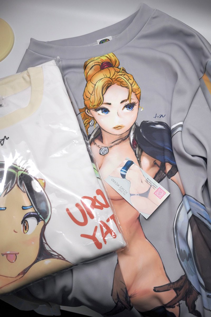 謎シャツをこっそり出品。 