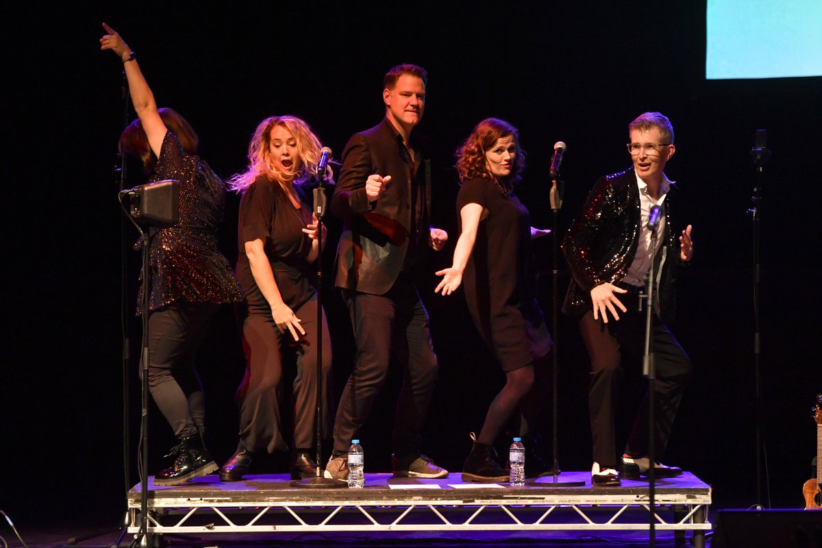 WolvesGrand's tweet photo. Don't miss @GarethMalone's Sing-Along-A-Gareth on Monday!

Featuring the tunes he’s performed over the last 15 years on television, this feel-good concert will leave you with a song in your heart and a spring in your step.

📅 Monday 14 November
🎟️ https://t.co/h1BIzcy6WI https://t.co/8UcmcuSCcg