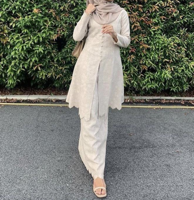 sabbykongsi's tweet photo. Finally found the perfect fit for convo or kenduri!!! Got 5 pretty colors to choose from!!! Simple yet so stunning 🫶🏼🫶🏼 https://t.co/PWcd8wS4Jg