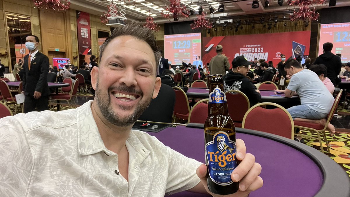RobSchiffbauer's tweet photo. @poker_ing 🍻🙋🏻‍♂️ https://t.co/eibQAFQZDt
