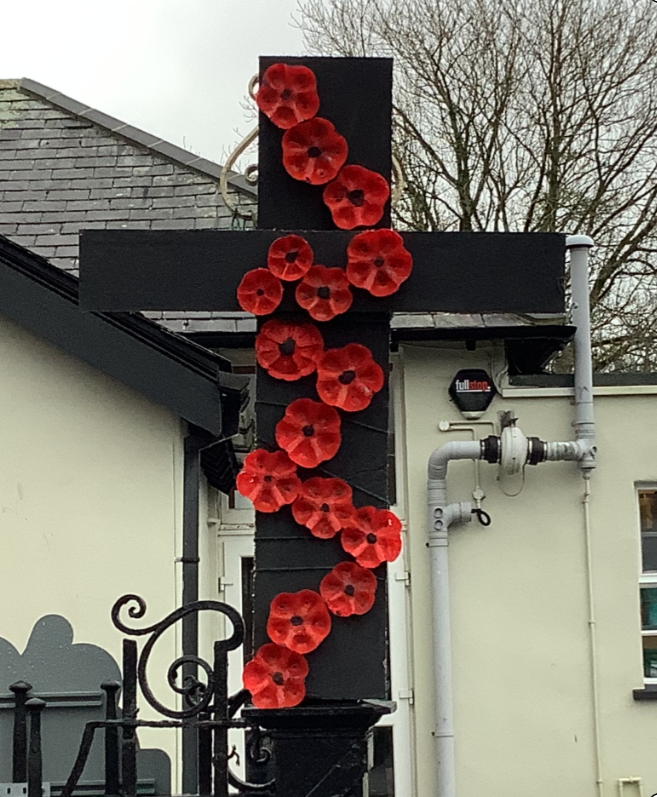 MeavySchool's tweet photo. Meavy School remembers #lestweforget2022 #Meavy #Dartmoor https://t.co/PERJrkLU7g