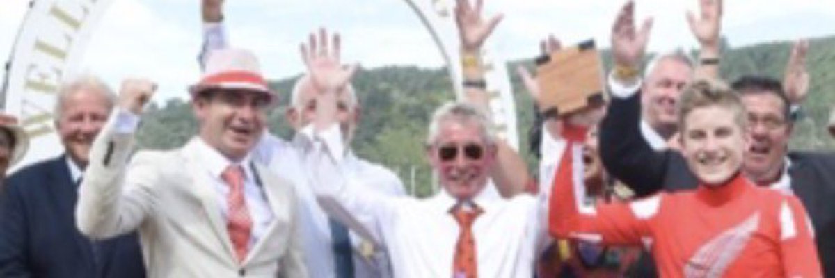Matty_Pitman's tweet photo. Been a frustrating week so far, thinking I might have to dust off the old lucky hat for tomorrow i think #nzcupday #MatttheHat https://t.co/GCSadWowgm