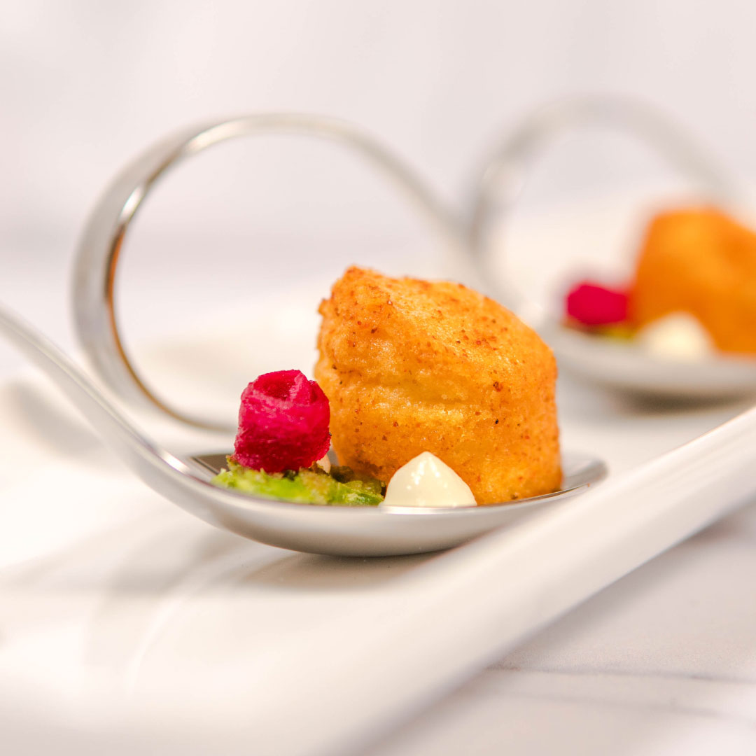 etcvenues's tweet photo. Here’s a classic French recipe with a spicy Asian twist: Light Crab Souffle served with a fresh green Thai chili puree, rich brown crab meat mayo and a sharp pickled daikon. A delightful fusion of flavours you won’t forget!

#Celebrating30Years #MeetingProfs #EventProfs https://t.co/2TjItjIjII