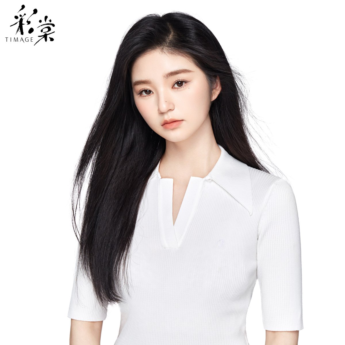 TimageJP's tweet photo. 素肌本来の美しさを引き立たせたナチュラルメイクのテクニック
三、ポイントメイクでくっきりした顔立ちに仕上がる。
•ベージュ系など、肌なじみのよいカラーのアイシャドウを軽くのせる
•アイシャドウのかわりにアイブロウペンシルでより自然な涙袋を作る

#素肌美 #中華メイク #ナチュラルメイク https://t.co/kZ7EXMw5qz