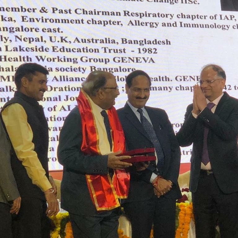 DivechaFor's tweet photo. Dr. H.Paramesh from DCCC felicitated with Oration award at the National Conference on Pulmonary Diseases(NAPCON) Udaipur, India on the 10 of November 2022.
.
.
.
.
#iiscbangalore #nationalconference #pulmonarydisease #eventvibe #conference #humanawareness #Trending https://t.co/MSYxUZZCjk