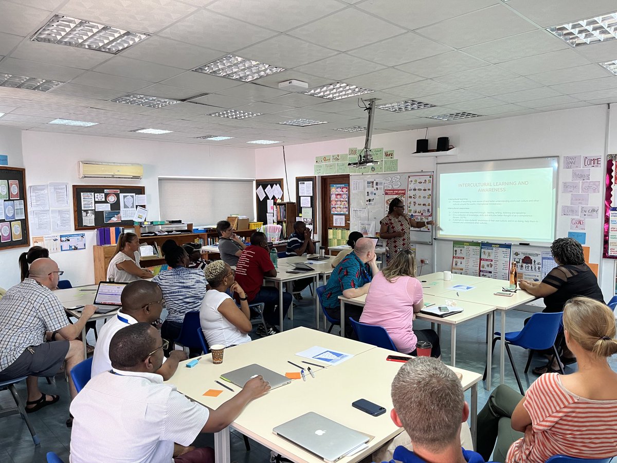 Excellent session about #interculturality from Takako Phiri #istafricalearns #istconnects “How are we thinking about attitudes, knowledge and skills?”