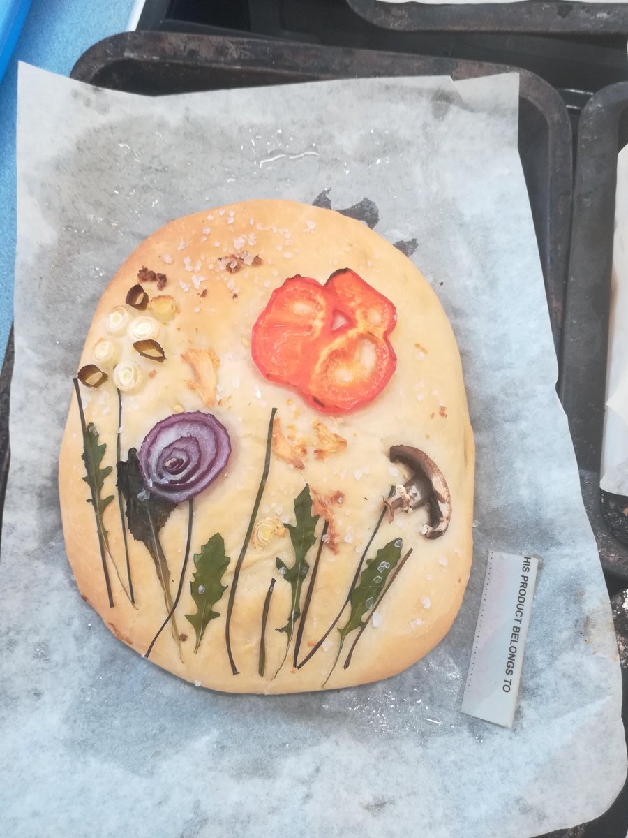brixhamcollege's tweet photo. @brixhamcollege students baking remembrance day bread. At the going down of the sun and in the morning, We will remember them #RememberanceDay #character #proudtobebrixham #tsat https://t.co/BzkuOHCzDN