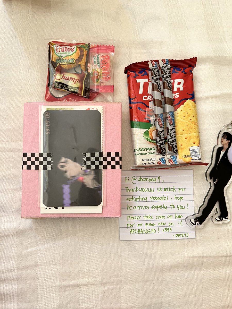 shanney4's tweet photo. Thank you @0312YJ I’m finally a Yoongi Ulap haver. Thanks for packing the pcs safely 💜 https://t.co/I5P62EB2nI