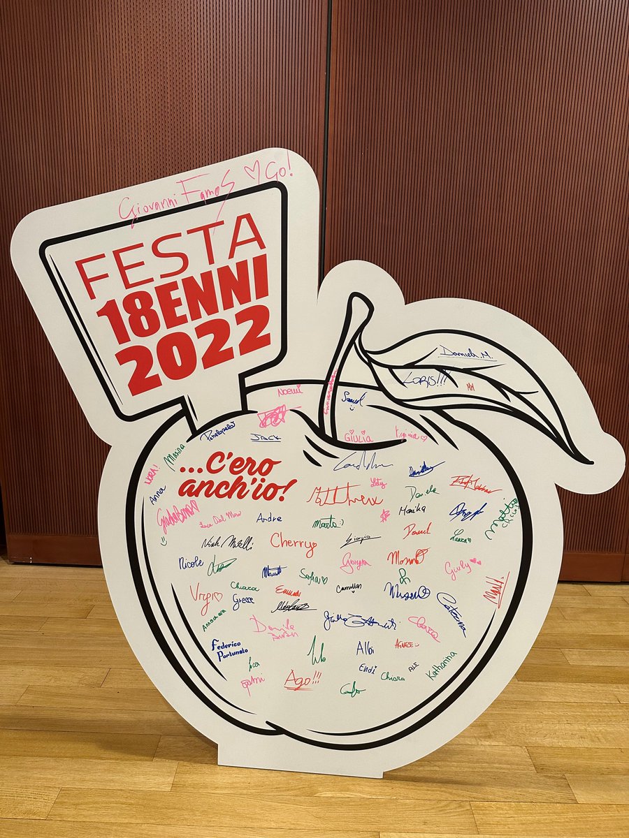 Divertentissima serata #MySwiss18 ieri per i giovani 🇨🇭 in collaborazione con <a href="/transfoodmation/">Bites of Transfoodmation</a> dedicata all’alimentazione #sostenibile. I tantissimi ragazzi presenti hanno anche potuto informarsi su #serviziomilitare, #dirittodivoto e #formazione in Svizzera 💯