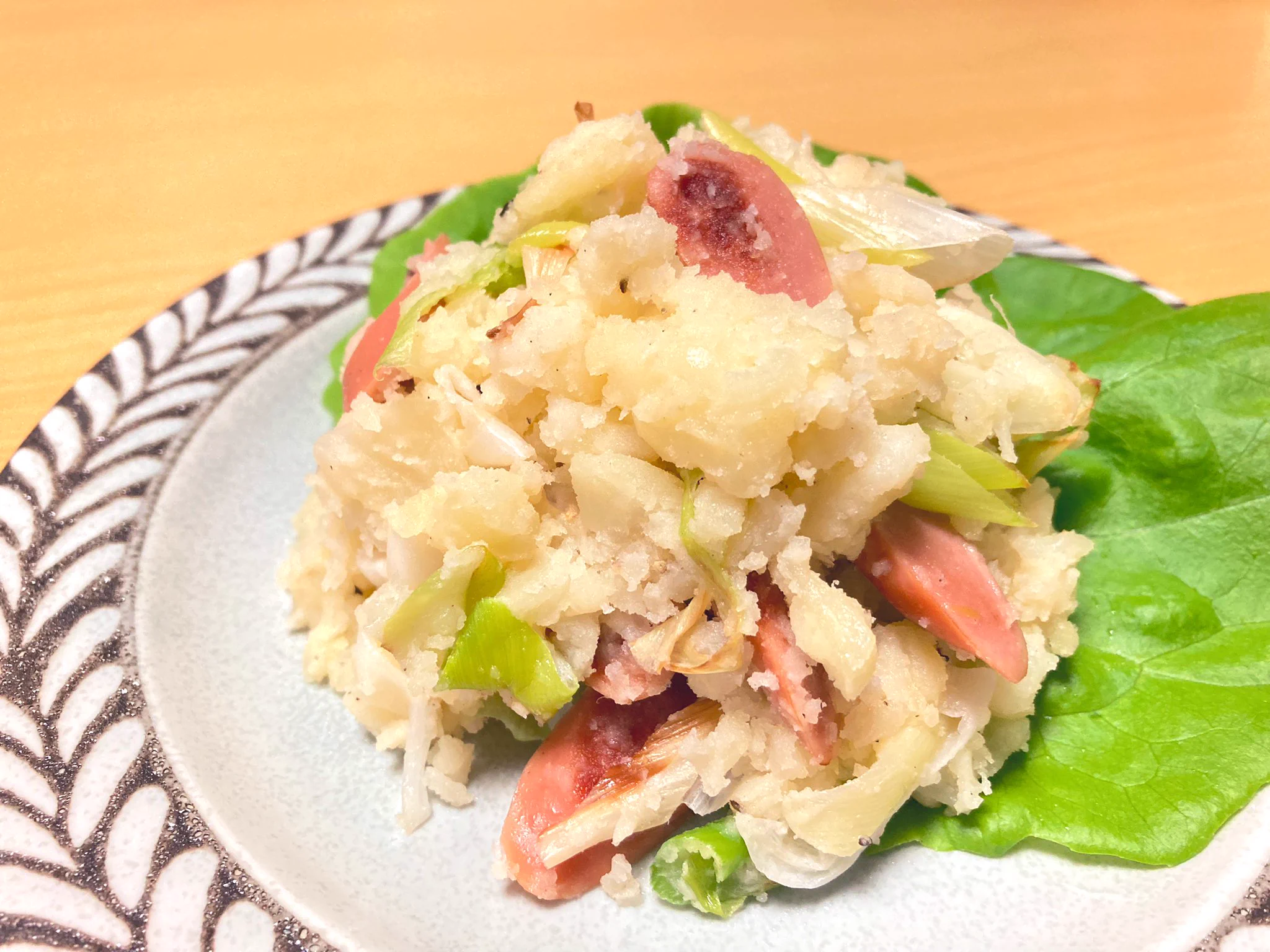じゃがいもを茹でる必要がなくてお手軽！ポテトサラダ作りがぐっと楽になりそうな、覚えておきたいテクニック！