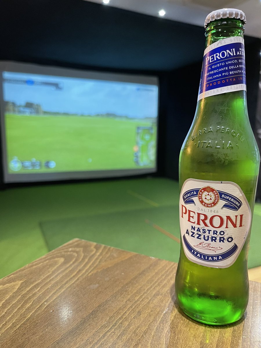 A bottle of Peroni and 18 warm holes around St Andrews what more could you want! ⛳️🍺👀
.
Use the link below👇
breadsallpriorygolfacademy.setmore.com
.
#golf #golflife #standrews #peroni #breadsallpriory #booknow