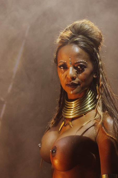 Coucou les coquins 😜  Souvenir d un tournage pour le @JournalduHard @JDH_ASH en mode amazone  😜💦  Quel<a href="/tag/sexy"class="tags"><span>#sexy</span></a><a href="/tag/ebony"class="tags"><span>#ebony</span></a><a href="/tag/porn"class="tags"><span>#porn</span></a><a href="/tag/rt"class="tags"><span>#rt</span></a><a href="/tag/anal"class="tags"><span>#anal</span></a><a href="/tag/cum"class="tags"><span>#cum</span></a><a href="/tag/jdh"class="tags"><span>#jdh</span></a><a href="/tag/nudes"class="tags"><span>#nudes</span></a>