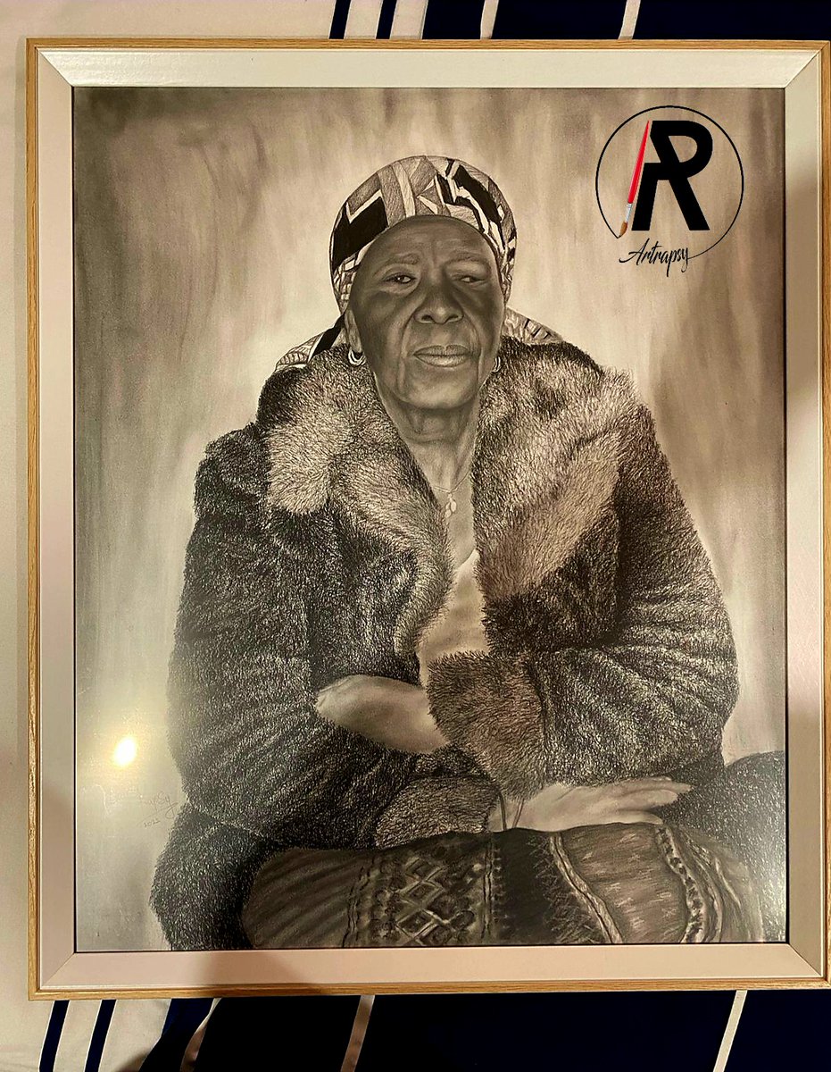 ArtRapsy's tweet photo. Recently Commissioned 
PENCIL DRAWING ✏️ 🔥 
(Framed)
_______________________________
 #artist #art #artwork #portrait https://t.co/XXKhUnTN4u
