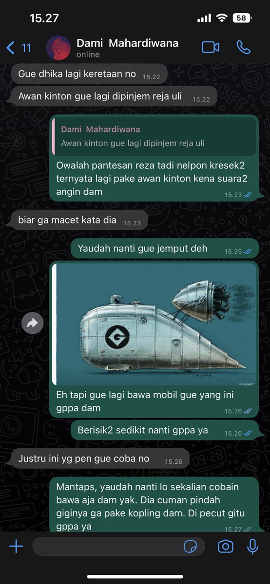 alnvno's tweet photo. Hari ini nongkrong minjem mobil Pakde Gru dulu https://t.co/mjiHIogwYC