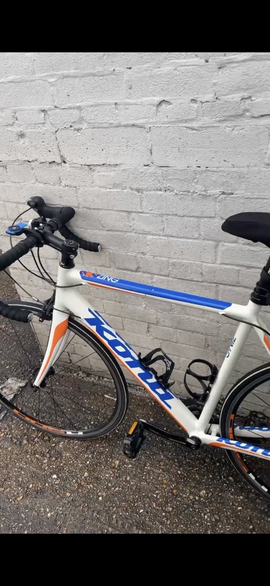 SamLevy18's tweet photo. REWARD FOR RETURN OF BIKE! Keep an eye out for this #thief in #hendon #barnet @metpoliceuk @MPSBarnet https://t.co/kxDbw5DcLm