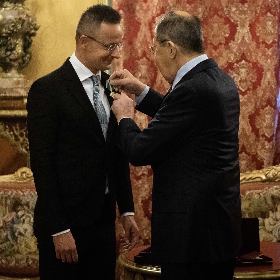 #Hungary decided to block €18 billion of #EU financial aid to #Ukraine. This is getting unbearable. They must finally decide which union they belong to.