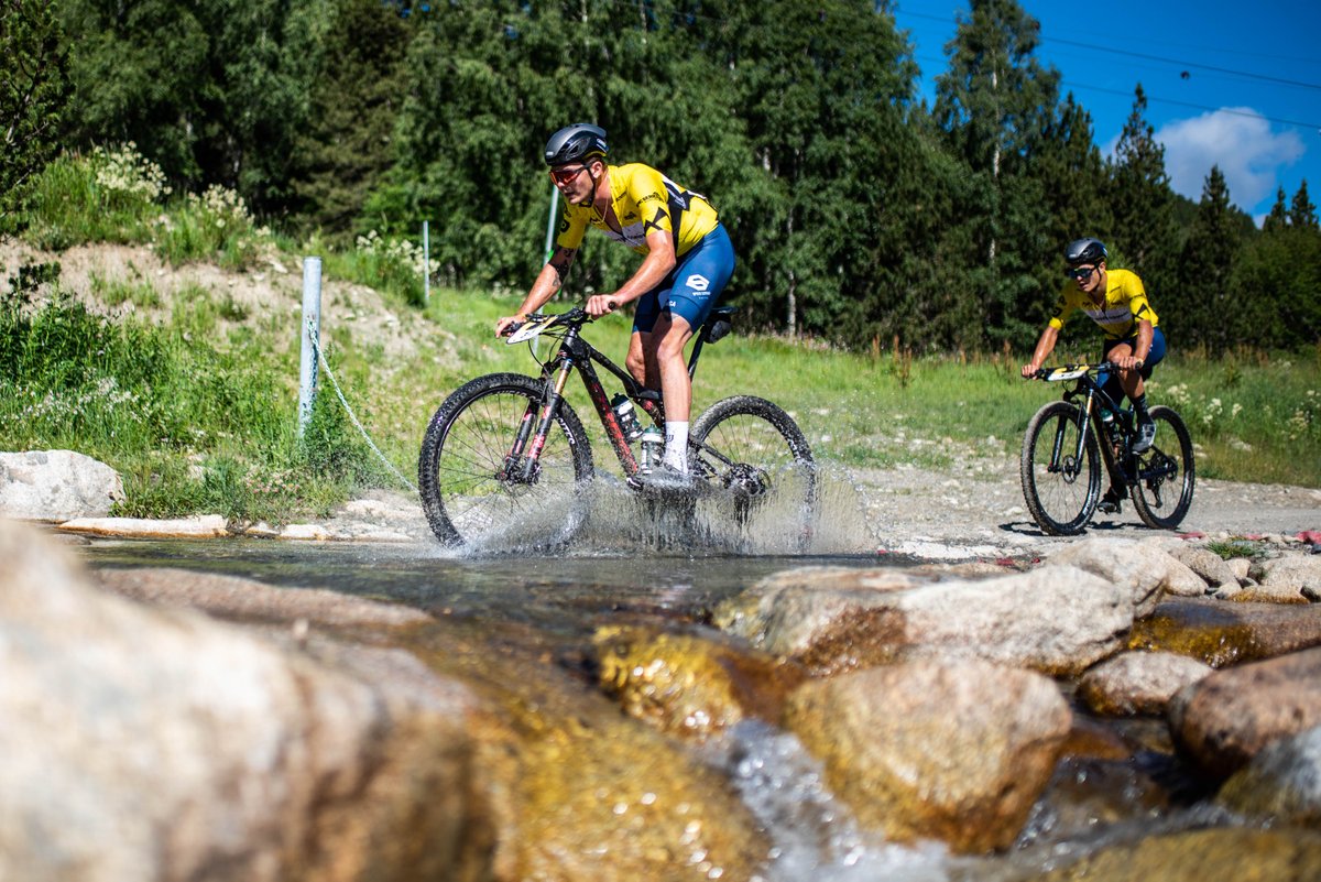 La Andorra MTB Classic-Pyrenees vuelve el 2023 con una edición renovada con más montaña, más kilómetros y ¡más Epic Series que nunca!

📌 Cuatro etapas
📌 Se convierte en una Epic Legend Race
📌5 slots para la Absa Cape Epic 2024

📷 Toni Grases

sportvicious.com/2022/11/andorr…