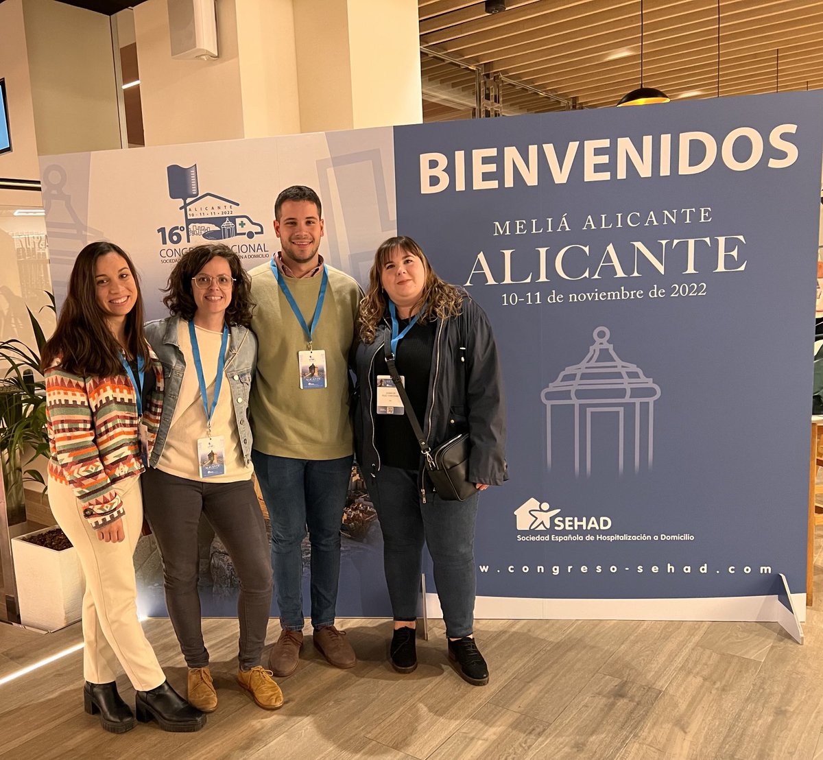 EsterHoyos3's tweet photo. Equipo HAD PV 🔝
Formándonos y dando a conocer nuestra labor interdisciplinar en el XVI Congreso Nacional de la SEHAD #SEHAD22

⁦@mireiabisquert⁩ ⁦@FisioRoger⁩
⁦@perevirgilicat⁩
⁦@Sociedad_SEHAD⁩ https://t.co/3OTKWvAYal