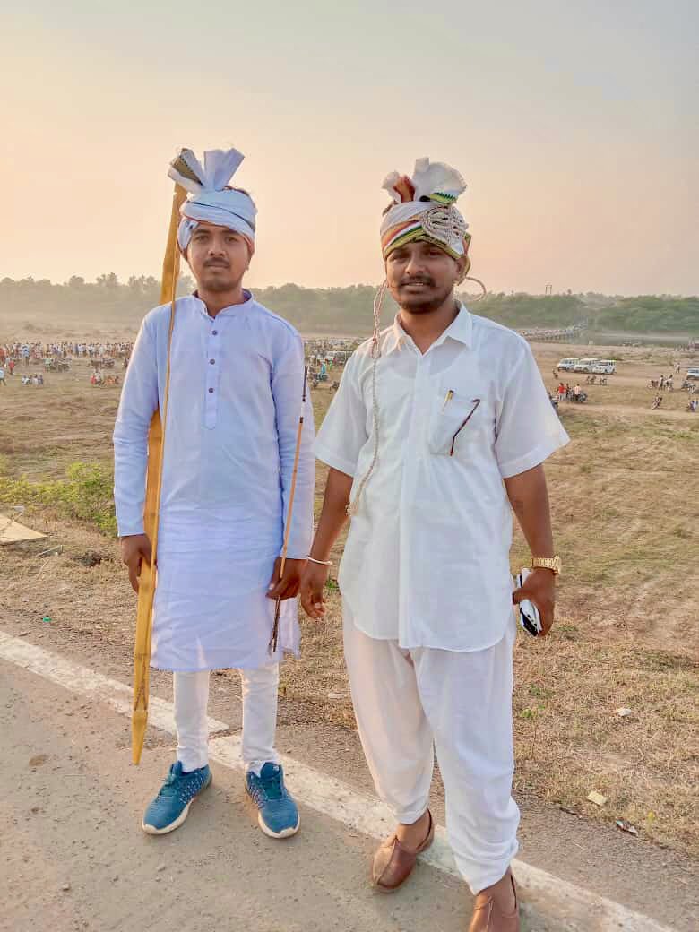 पूर्वजों का बीज हमारे शरीर में जिंदा हैं, पूर्वजों के जमाने की लड़ाई भी जारी रखनी है, जल-जंगल-जमीन हमारा हैं
#जमीन_बचाओ_आदिवासी_बचाओ