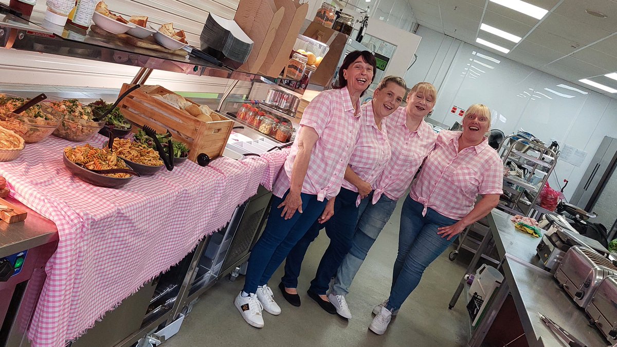 It may be all about the chefs this week but of course its the teamwork that makes the dream work! We didn't think it would be right to leave out our wonderful Catering Team Members so here's to them 👏🙏#chefappreciationweek