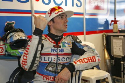 LavertyBrosFC's tweet photo. Fp1 result @eugenelaverty p22 - 1'41.630 - Gap 4.692 - Rel 0.926 - Avg.Speed 152.353 - Max.Speed 284.2 #IDNWorldSBK ๐ฎ๐ฉ
#el50 #BMW #laverty #EugeneLaverty #WSBK #WorldSBK #bmwm1000RR #Alpinestars #Shoei #makelifearide #bonovoactionbmw #officialePayMe https://t.co/zH7jSCTADU