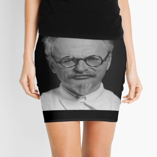 sownarcom's tweet photo. Leon Trotsky Лев #Троцкий Leo Dawidowitsch #Trotzki Lev Davidovich #Bronstein RSDLP Trotskyism #LeonTrotsky #ЛевТроцкий #LeoDawidowitschTrotzki #LevDavidovichBronstein #RSDLP #Trotskyism #Trotsky https://t.co/Jse5HMSzmg via @redbubble https://t.co/Ond0Nwy1EC