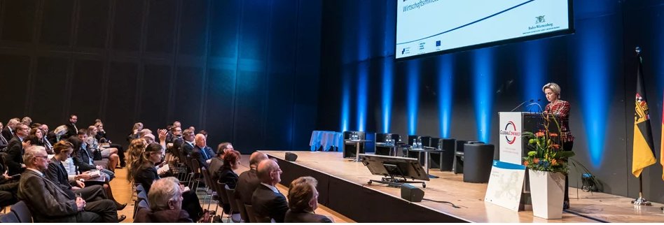 Messe_Stuttgart's tweet image. Am kommenden Dienstag den 15.11.22 ist der Global Connect Wirtschaftskongress. Kostenlose Eintrittstickets (inkl. der einzelnen Veranstaltungspunkte) gibt es mit dem Code GC22BWIVIP unter folgendem Anmeldelink: ow.ly/7CkE50LzZjh
#globalconnect22 #freeticket #ticketcode