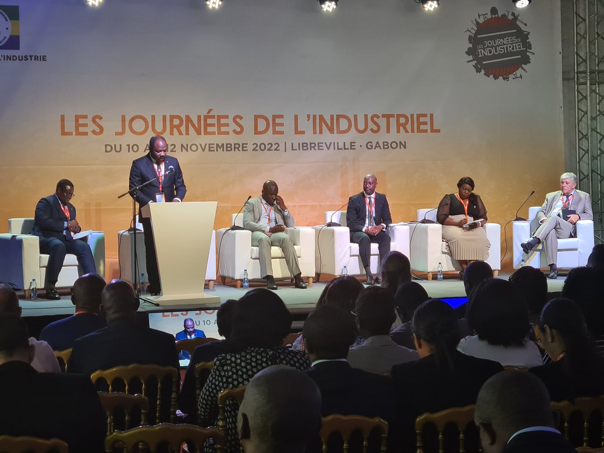 IndustriesGouv's tweet photo. #JI2022
----Journées de l'industriel----
Panel relatif à "#Dynamiser l'#investissement local à travers l'approche #filière"a #débuté ce matin au jardin Botanique.
@Comgouv_GA @InvestGouvGa @HuguesMadiya @pmoubelet @OssoukaRaponda @PresidentABO https://t.co/9JaMSWl0rK