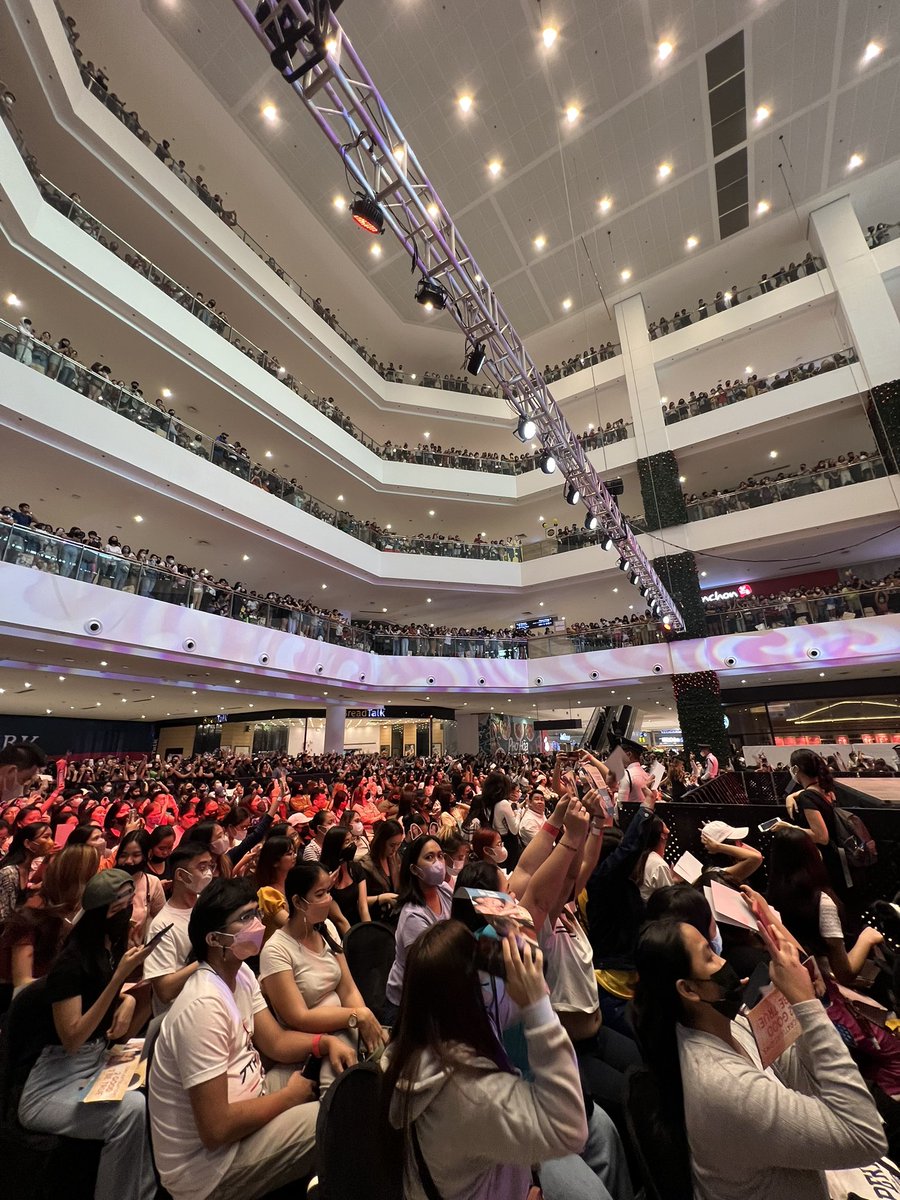 OfficialKBB's tweet photo. .@mor1019jhaiho is already here! :)

KATHNIELS MALLSHOW COMEBACK
#2GoodMallShow2Remember #KathNiel https://t.co/ZtmSn12opl