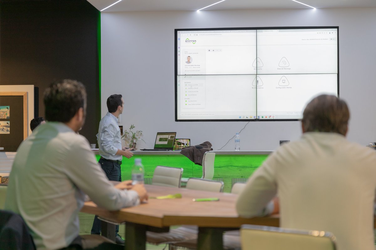 ENINTER's tweet image. Tras una nueva edición de ENINTERExperience en la sede central de ENINTER, ayer tuvimos nuestra segunda gran cita. 
En esta ocasión, nos acompañaron los directores de zona, de negocio y gestores de grandes cuentas de @inmho. ¡Un verdadero placer!
#ENINTERclientes #pasateaENINTER