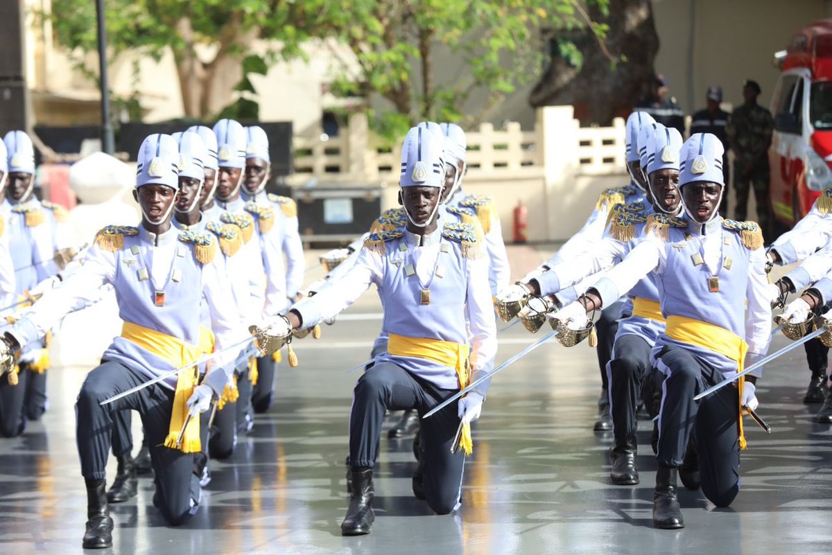 Le caractère foncièrement républicain de notre armée est un pilier fondamental de l'exception sénégalaise. Officiers,  sous-officiers  et militaires du rang, le Sénégal est conscient de ce qu'il vous doit. La journée des forces armées est l'expression de notre gratitude.