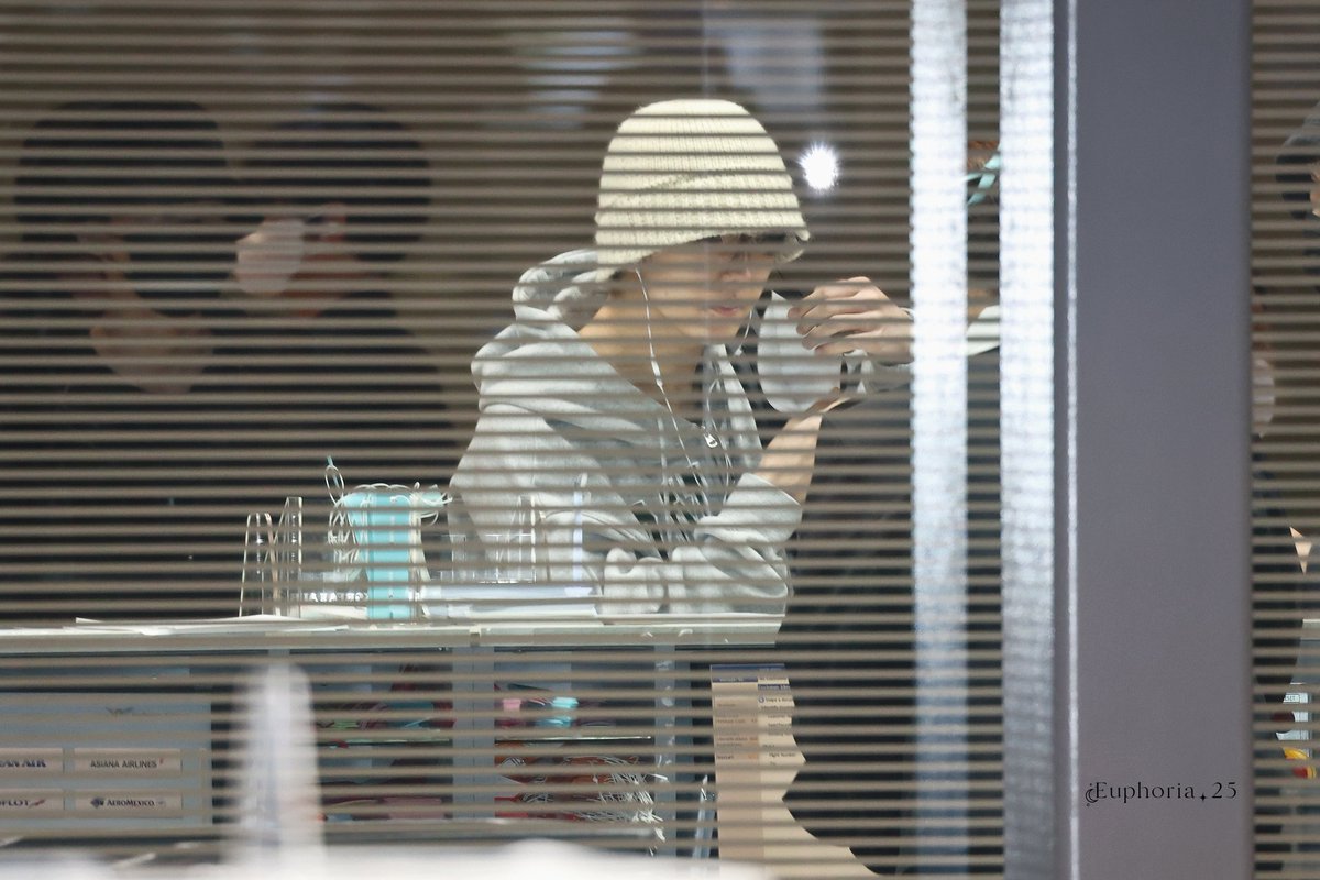 1111 ICN🛫

byeee

#JISUNG #지성