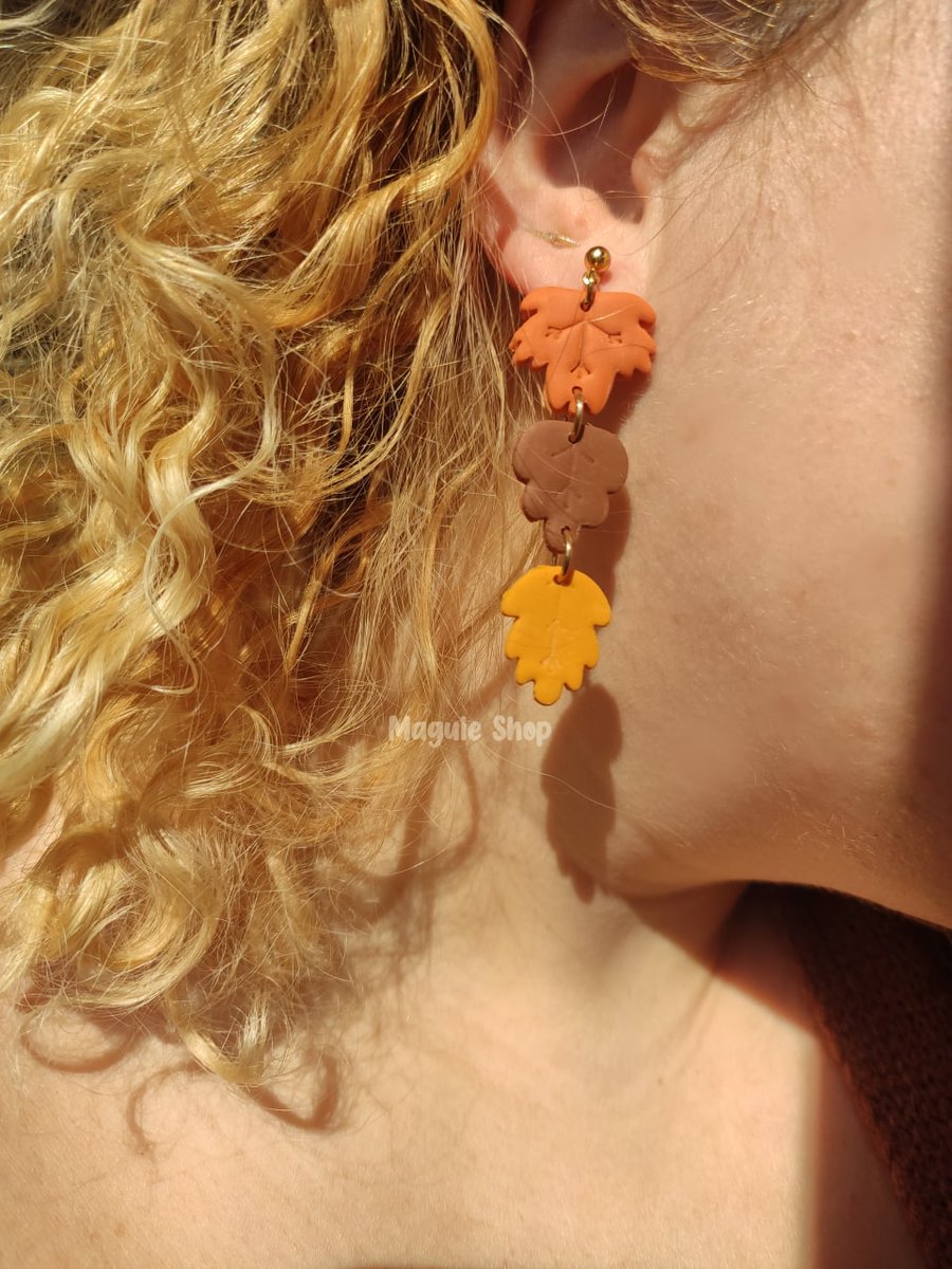 Maguie_Craftie's tweet photo. 🍂pendientes otoño🍁
(RT pls)

Hoy os traigo estos pendientes tan otoñales y bonitos, están hechos con fimo y el pendiente es de acero inoxidable ✨

Estarán disponibles el 17 de noviembre en mi tienda Etsy 🌻 https://t.co/ySELWurz42