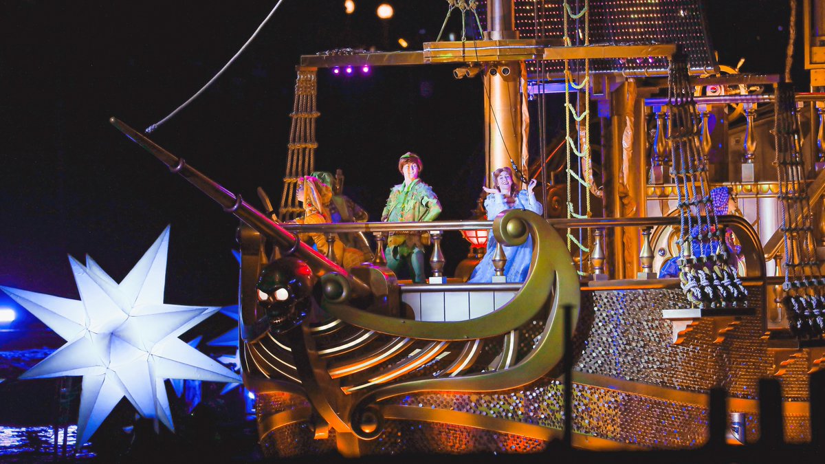 d_Daiki1118's tweet image. 東京ディズニーシーで今日から正式スタートした
新ナイトエンターテインメントショーがすごい
その名も『ビリーヴ！〜シー・オブ・ドリームス』