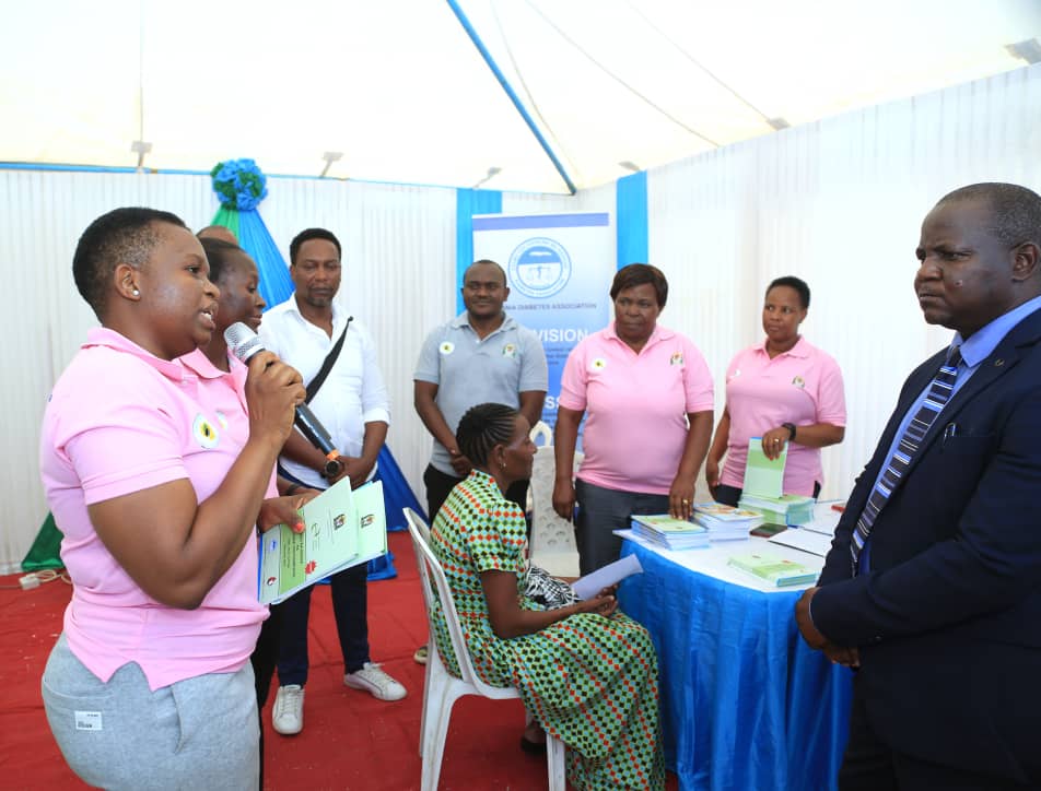 TDATanzania's tweet photo. Mr. Kaspar Mmuya
DSG - PMO
He thanked the @WorldDiabetesF for continuing to help Tanzania in preventing and controlling non-communicable diseases and urged Tanzanians to change their lifestyle so that they can improve their health and avoid non-communicable diseases.
#StopNCD https://t.co/snZGpo2F2e