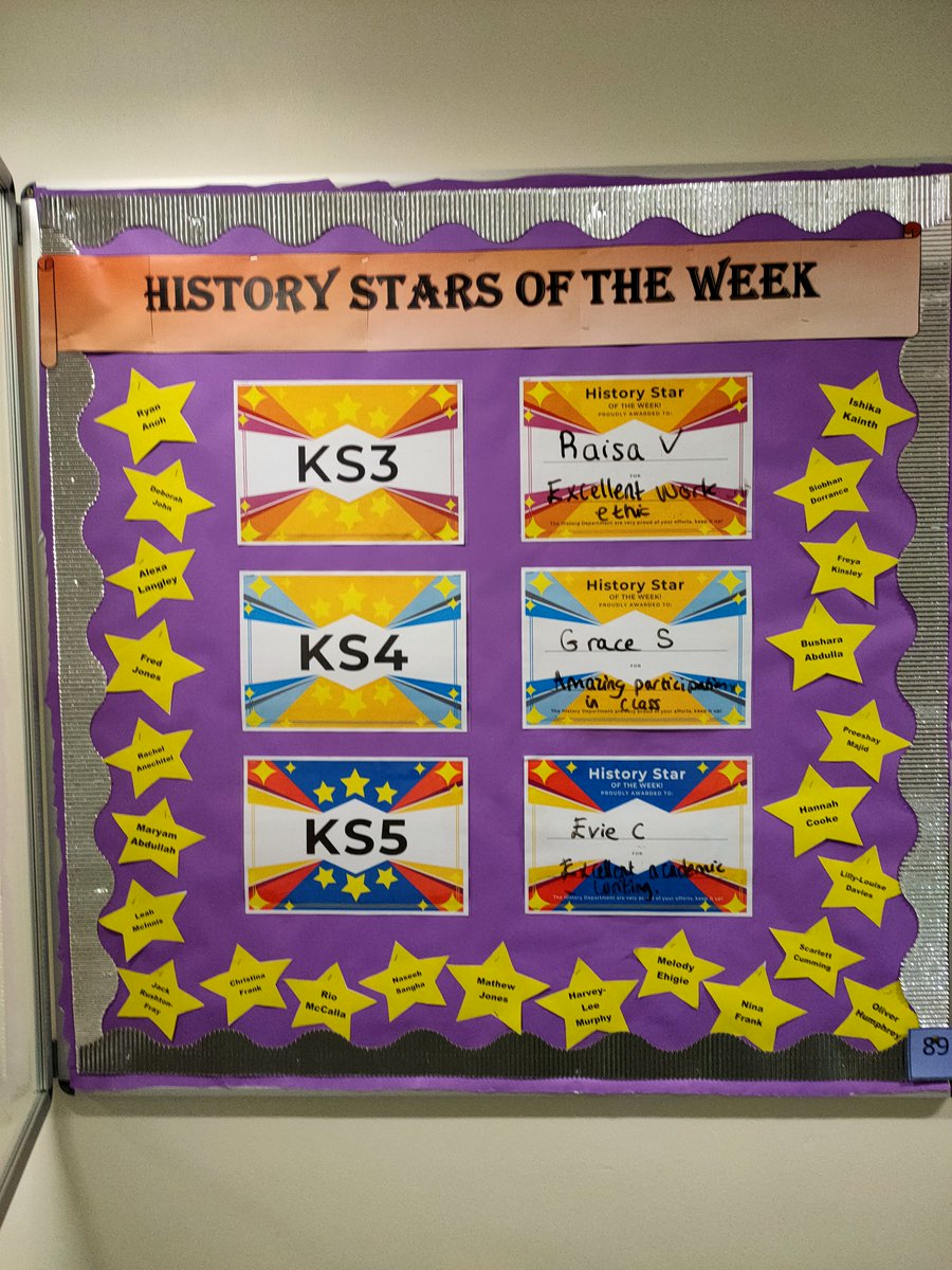 AHS_History1's tweet photo. This week's Historian superstars are three fantastic young women! Thank you to Raisa in @AldersleyTeam7 , Grace in @AldersleyTeam11 and Evie in @Amethyst6th for your excellence in History lessons this week! https://t.co/Ap3O50Q1zo