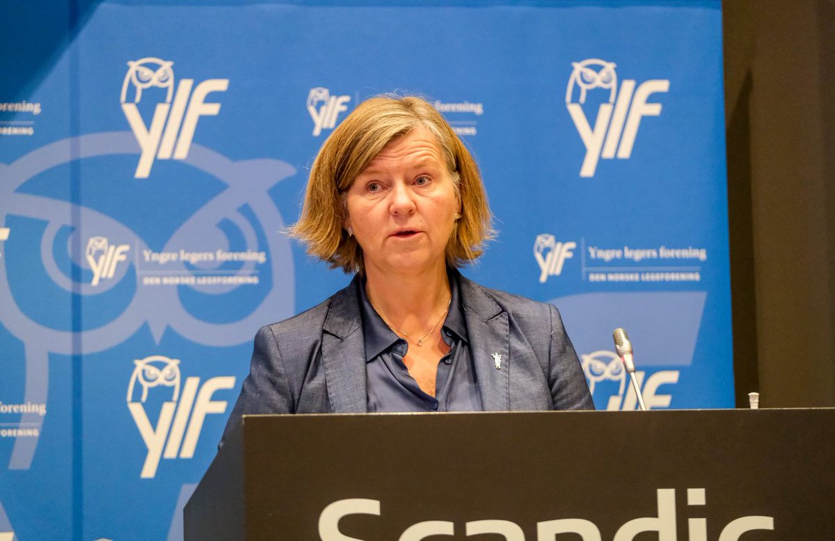 Anne-Karin Rime <a href="/anka_rime/">Anne-Karin Rime</a>,  Chair of <a href="/legeforeningen/">Legeforeningen</a> the Norwegian Medical Association addressed the #European #juniordoctors participants of #EJDAM22 welcoming everybody in #Norway and the capital city of #Oslo