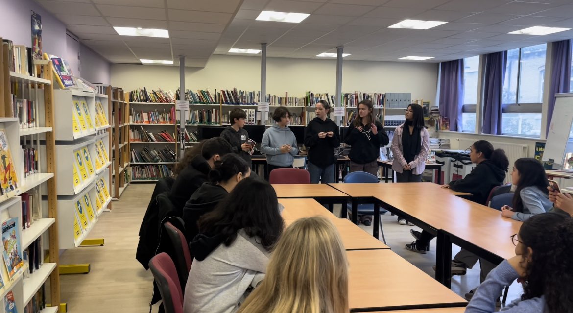 Clg Mme de Staël 75015 tweet media