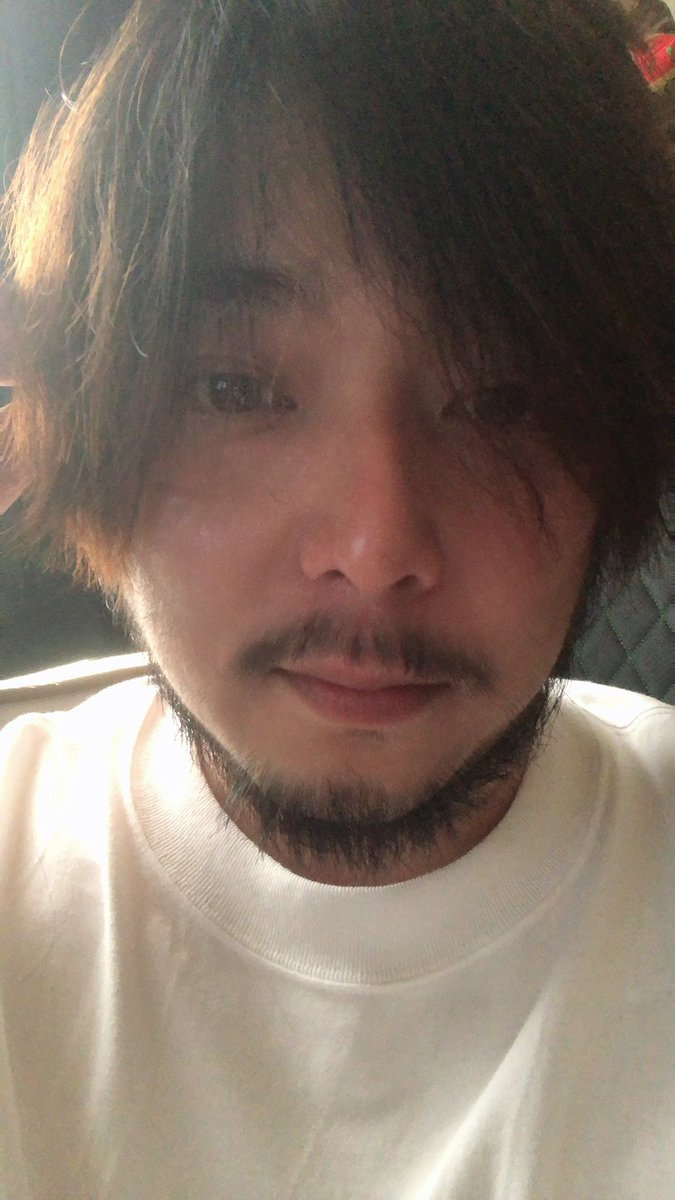 kill_922's tweet photo. シーズン変わったので新たに。
ヴァンテージ極めます。
30代　髭おじ🥸
#APEX #Apex自己紹介カード 
#ApexLegends  #ps4 #PS4share 
#エーペックスレジェンズ https://t.co/ERSxHOvJUf