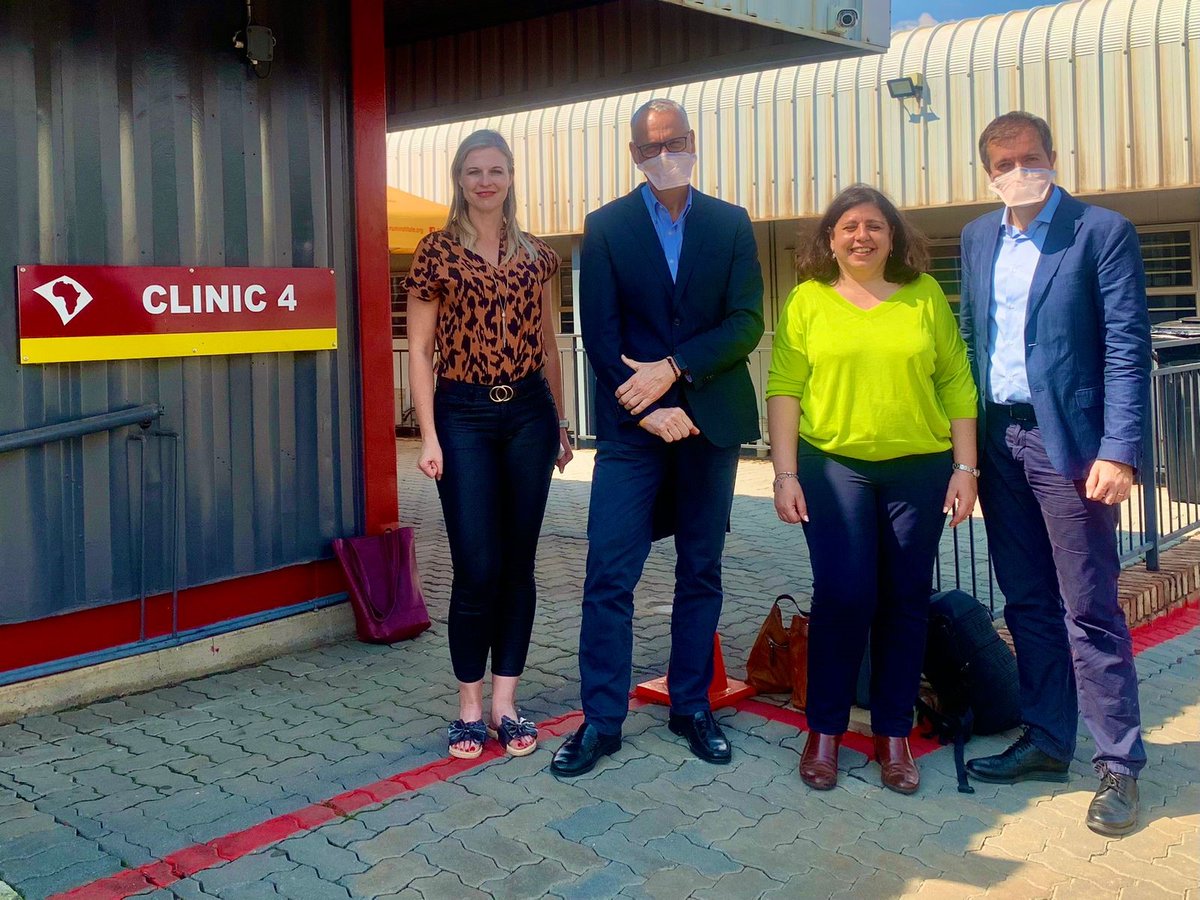 Auruminstitute's tweet photo. We welcomed guests David Barros and Simon Tiberi from global biopharma leader @GSK to our Pretoria and Tembisa Clinical Research Sites recently to discuss potential future collaborations and shared our clinical trial experience. https://t.co/bduYmNiz8R