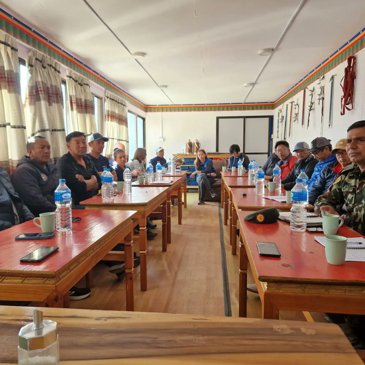 TChallenKI's tweet photo. UNESCO and The Big Climb organized a meeting with local stakeholders in Namche Bazaar, to discuss sustainability issues.

#unesco #unitednations #unenvironment #unfcufoundation #everest #nepal #mountains #sdgs #climb #unescokathmandu #himalaya #cop2 #climatechange https://t.co/jfGUsco30x