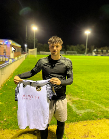 Hungerford Town FC tweet media