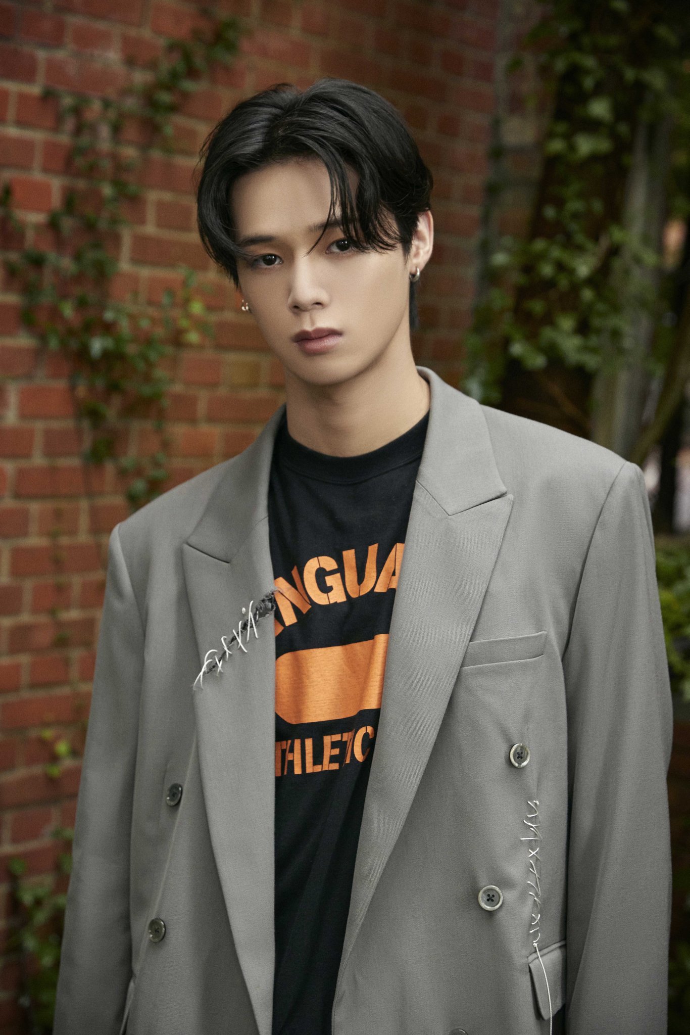 TEAM K On Twitter TEAM First Howling ME Concept Photo ISOLATED team-k-on-twitter-team-first-howling-me-concept-photo-isolated